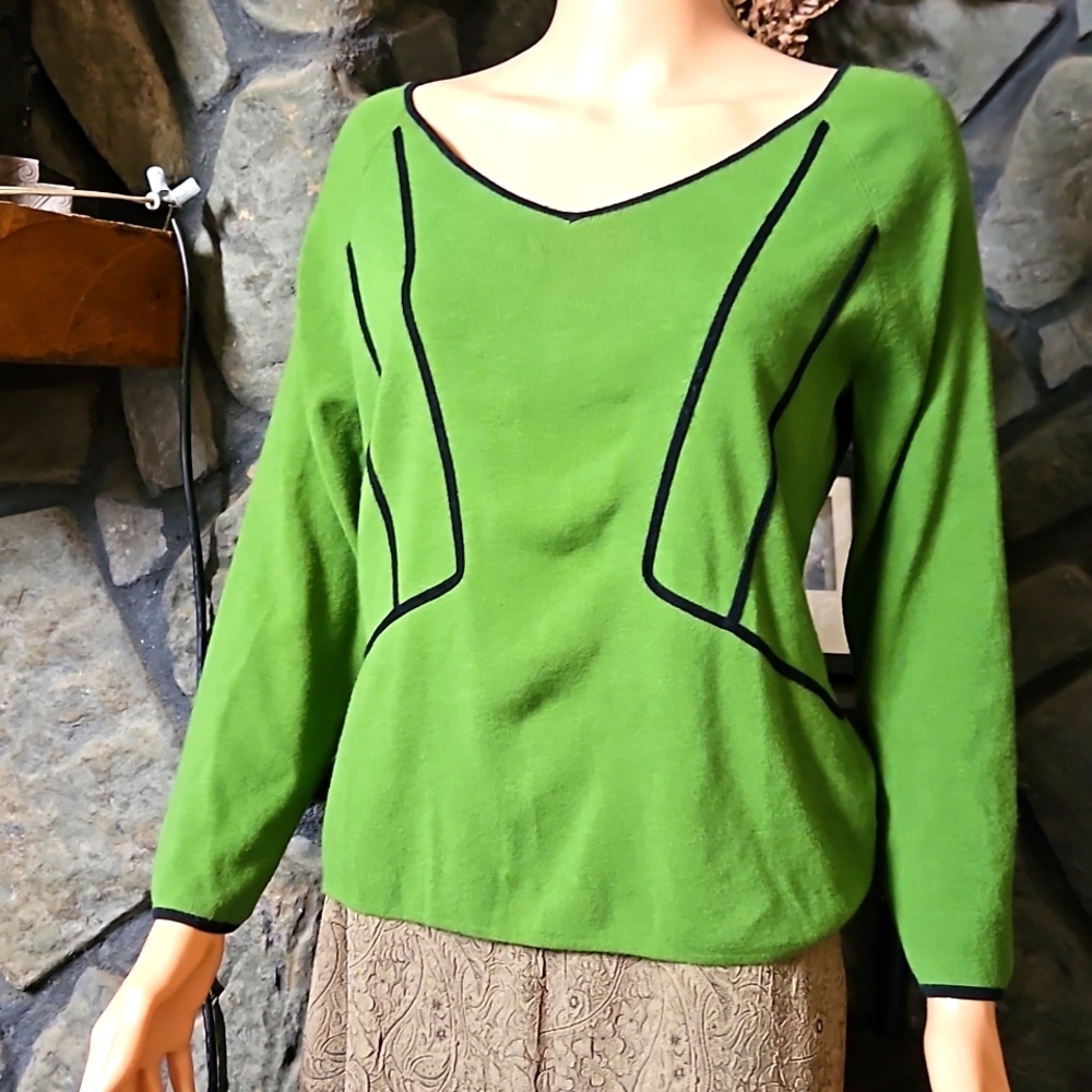 Cable & Gauge Green Sweater